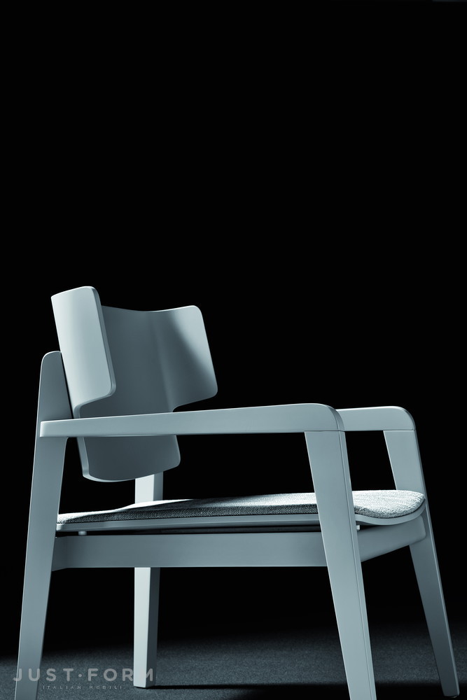 Маленькое кресло Offset 02842 фабрика Montbel фотография № 4