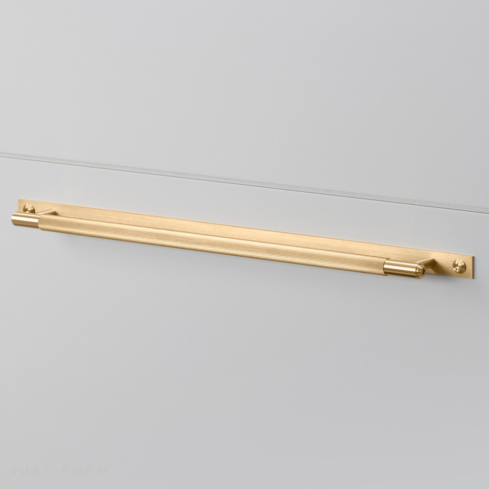 Ручка для мебели Pull Bar / Plate / Linear / Brass фабрика Buster + Punch фотография № 2