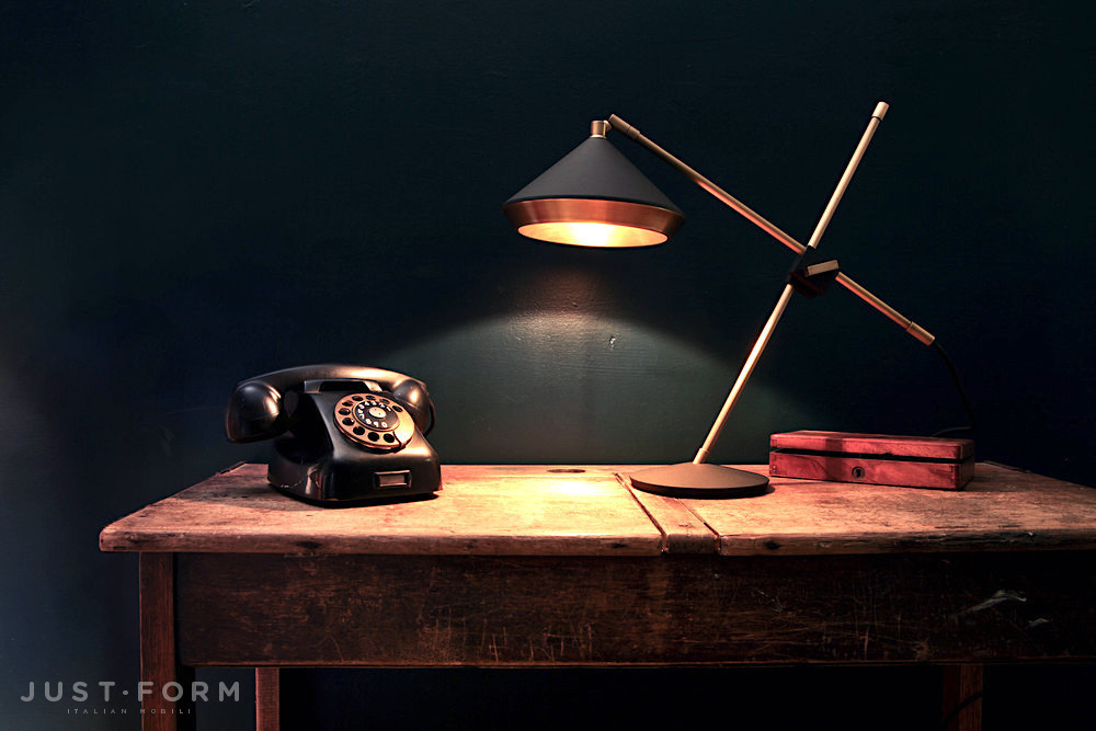 Настольная лампа Shear Table Lamp фабрика Bert Frank фотография № 6
