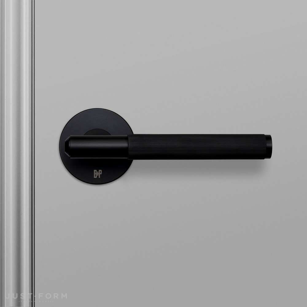 Фиксированная дверная ручка Fixed Door Handle / Single-Sided / Linear / Welders Black фабрика Buster + Punch фотография № 2