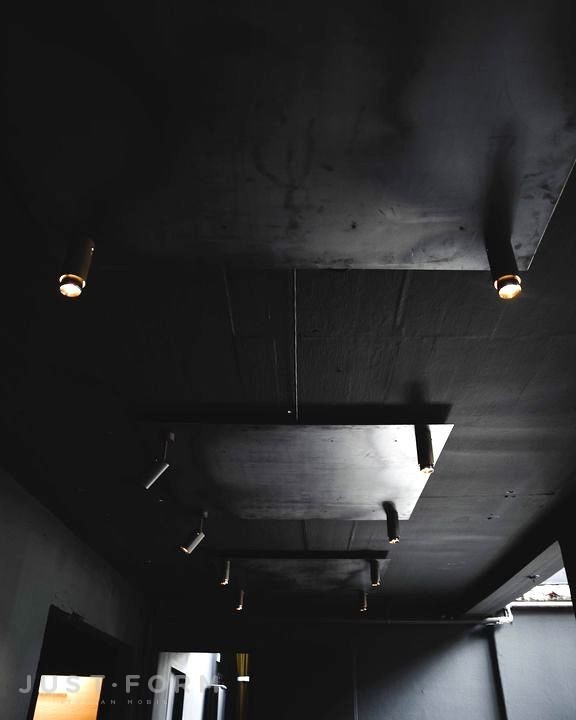 Точечный светильник Exhaust Surface / Graphite / Gun Metal фабрика Buster + Punch фотография № 18