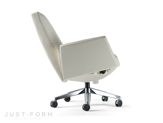 Кресло для кабинета директора Chancellor фабрика Poltrona Frau фотография № 2