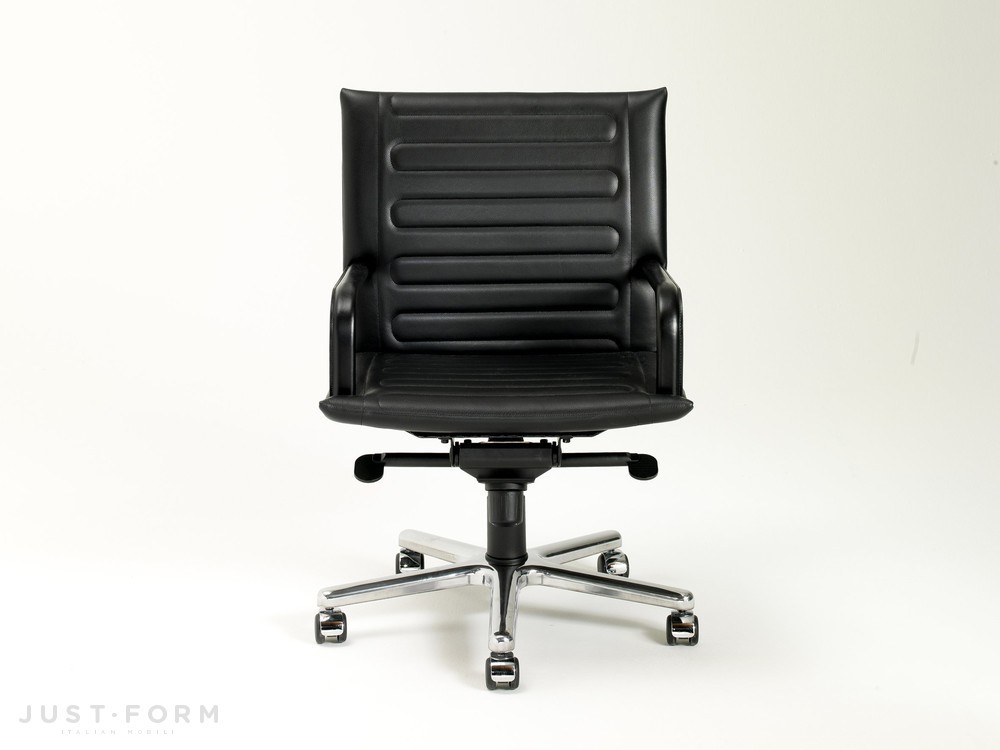 Кресло для кабинета директора Loop фабрика i4 Mariani фотография № 1