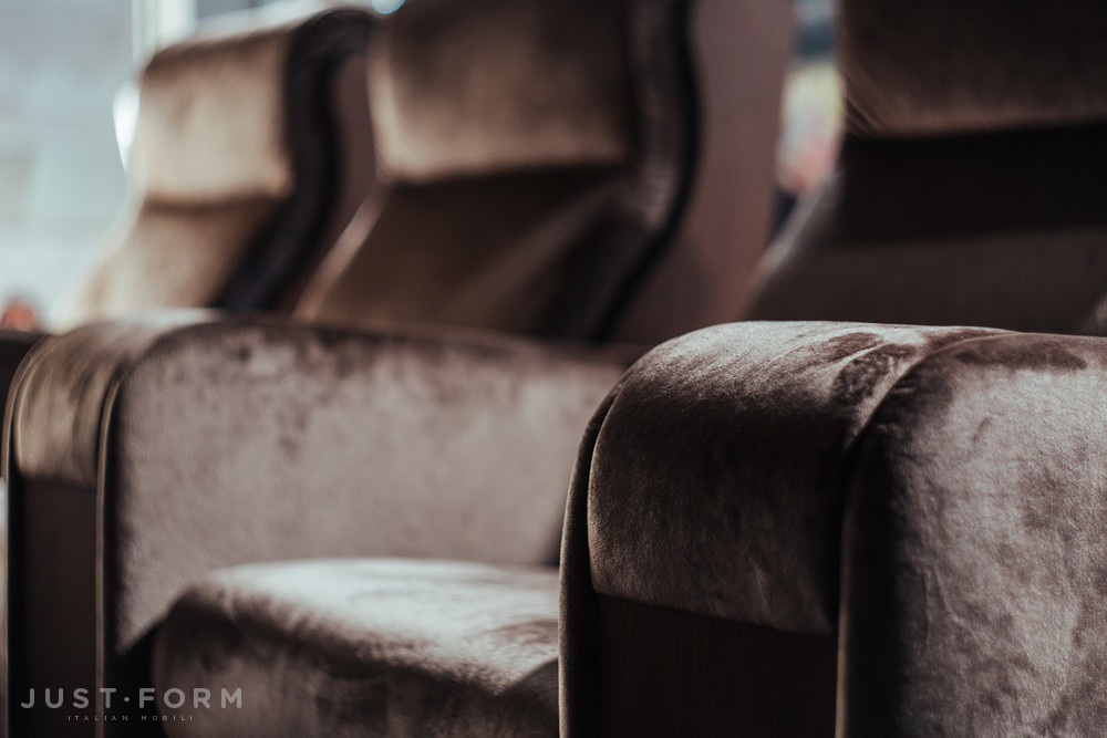Кресло для кинотеатра Luxor фабрика Vismara Design фотография № 4