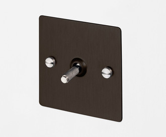 Проходной переключатель 1G Intermediate Toggle Switch / Smoked Bronze / Steel