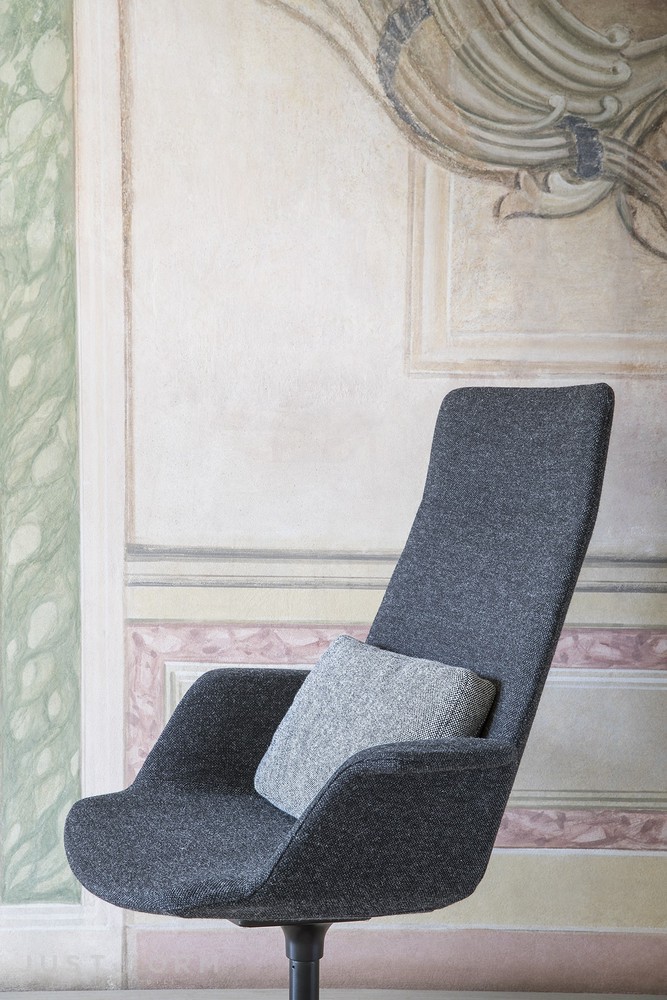 Кресло для кабинета директора Uno Lounge фабрика Lapalma фотография № 3