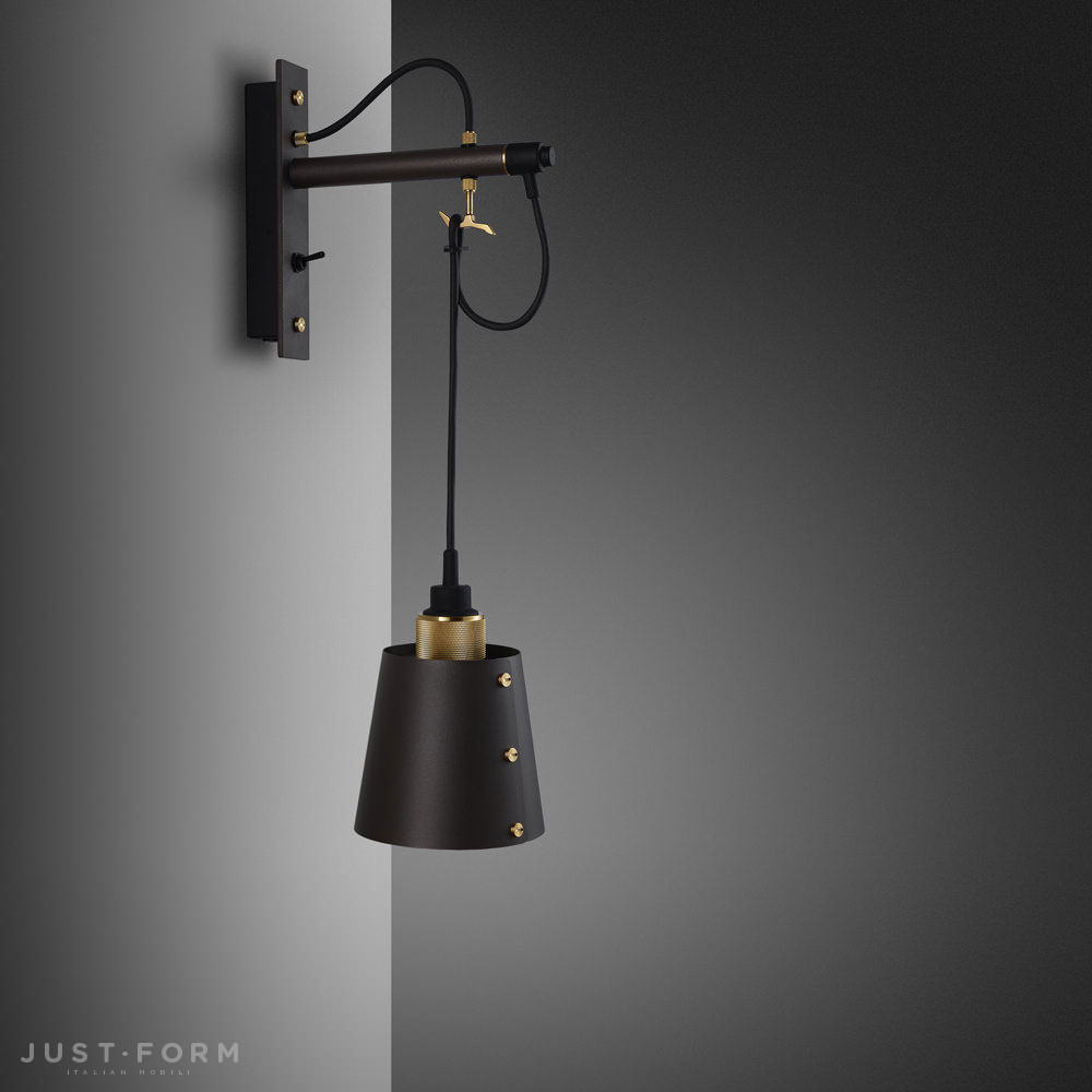 Бра Hooked Wall / Small / Graphite / Brass фабрика Buster + Punch фотография № 1