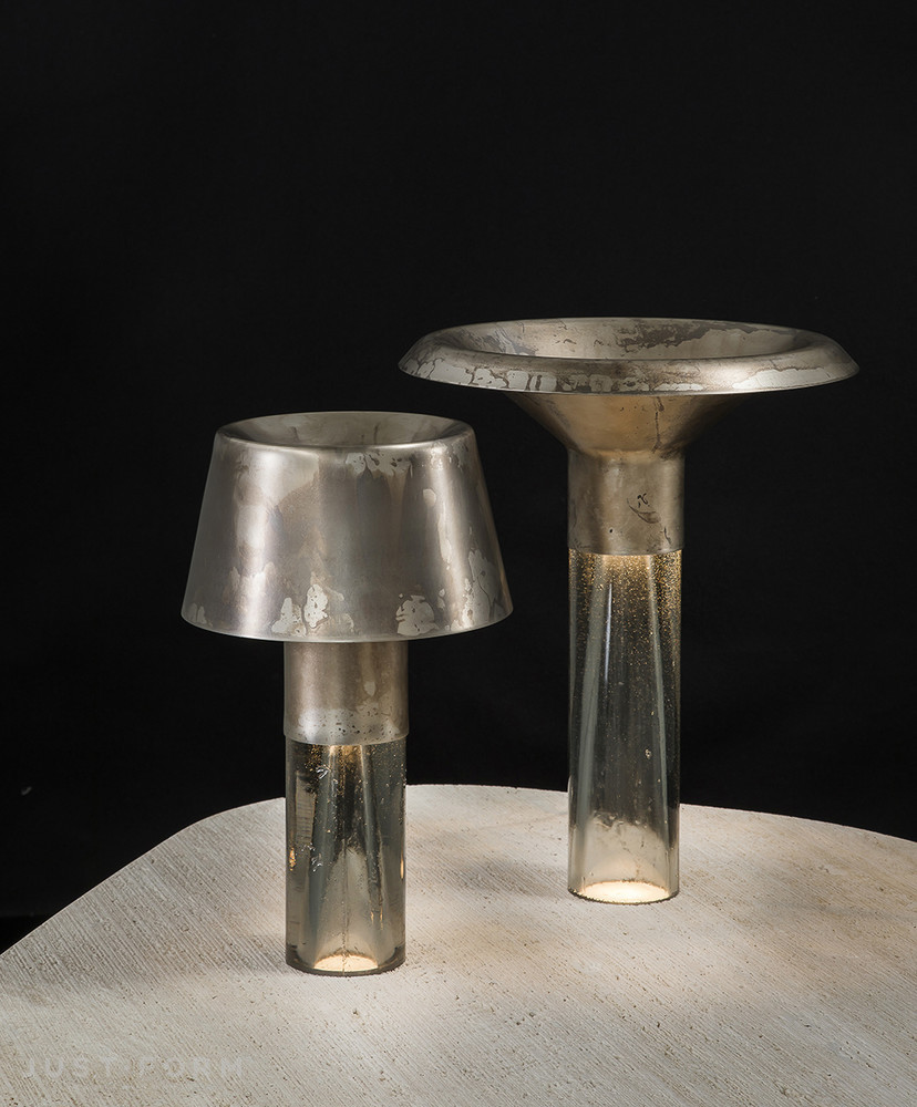 Настольная лампа Ghost Lamp Table фабрика Henge фотография № 1