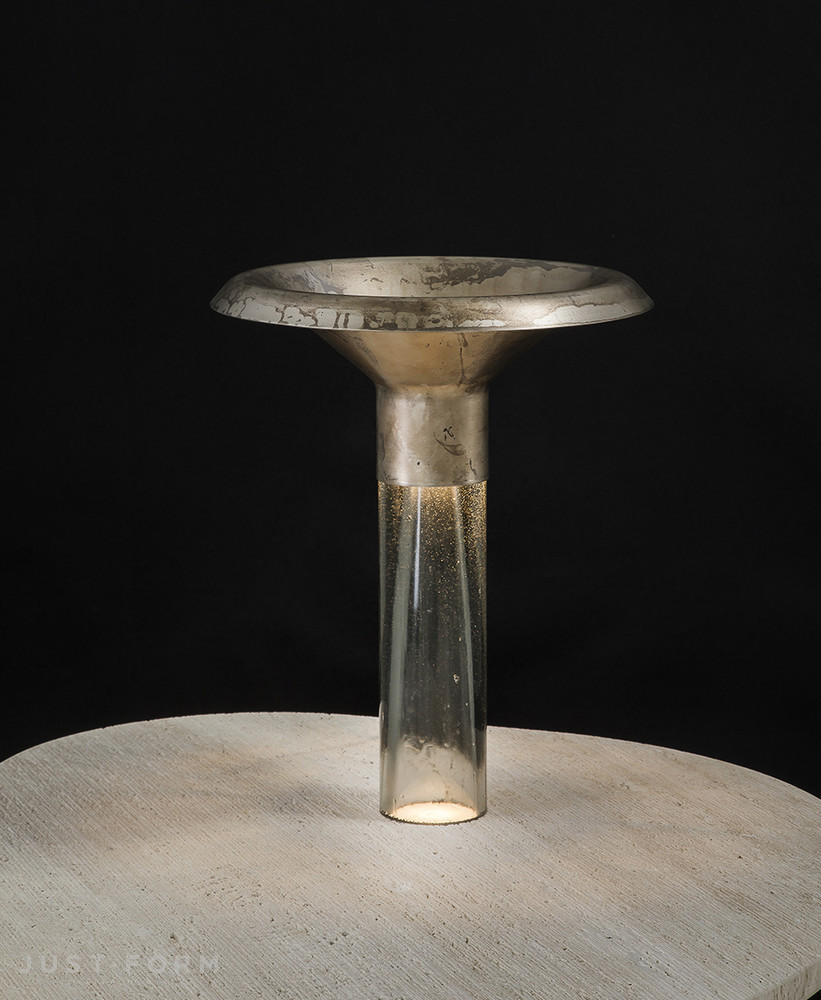 Настольная лампа Ghost Lamp Table фабрика Henge фотография № 8