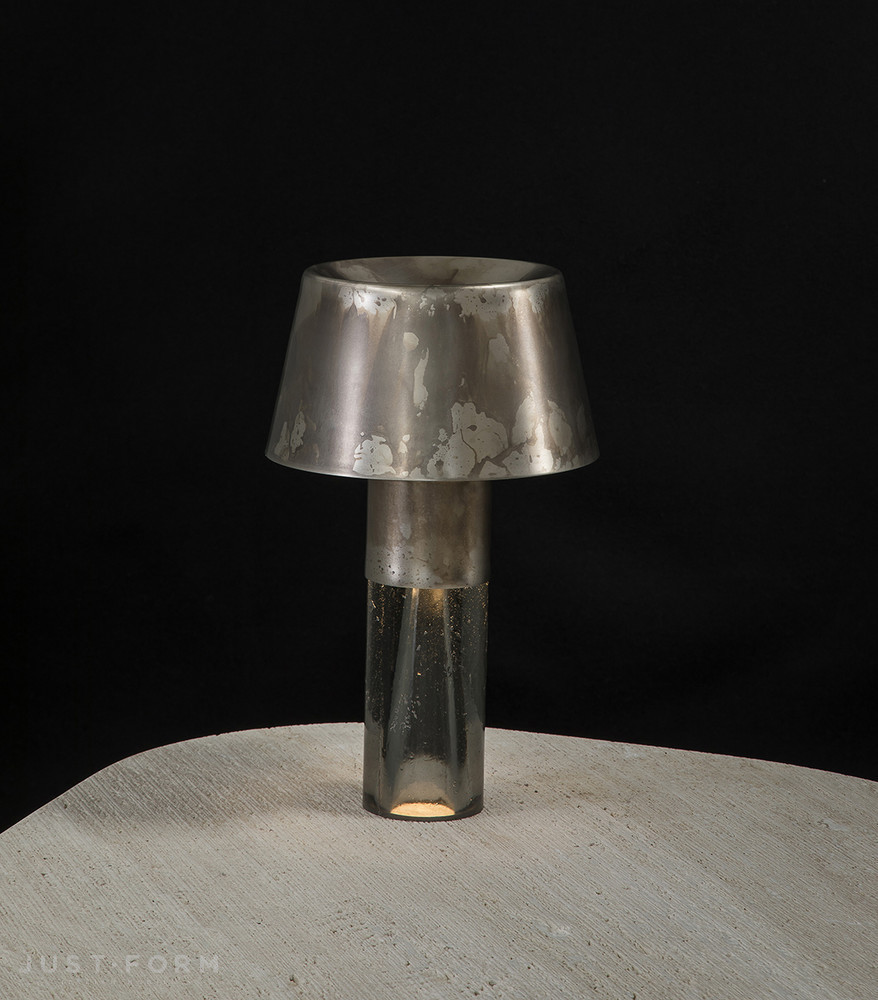 Настольная лампа Ghost Lamp Table фабрика Henge фотография № 7
