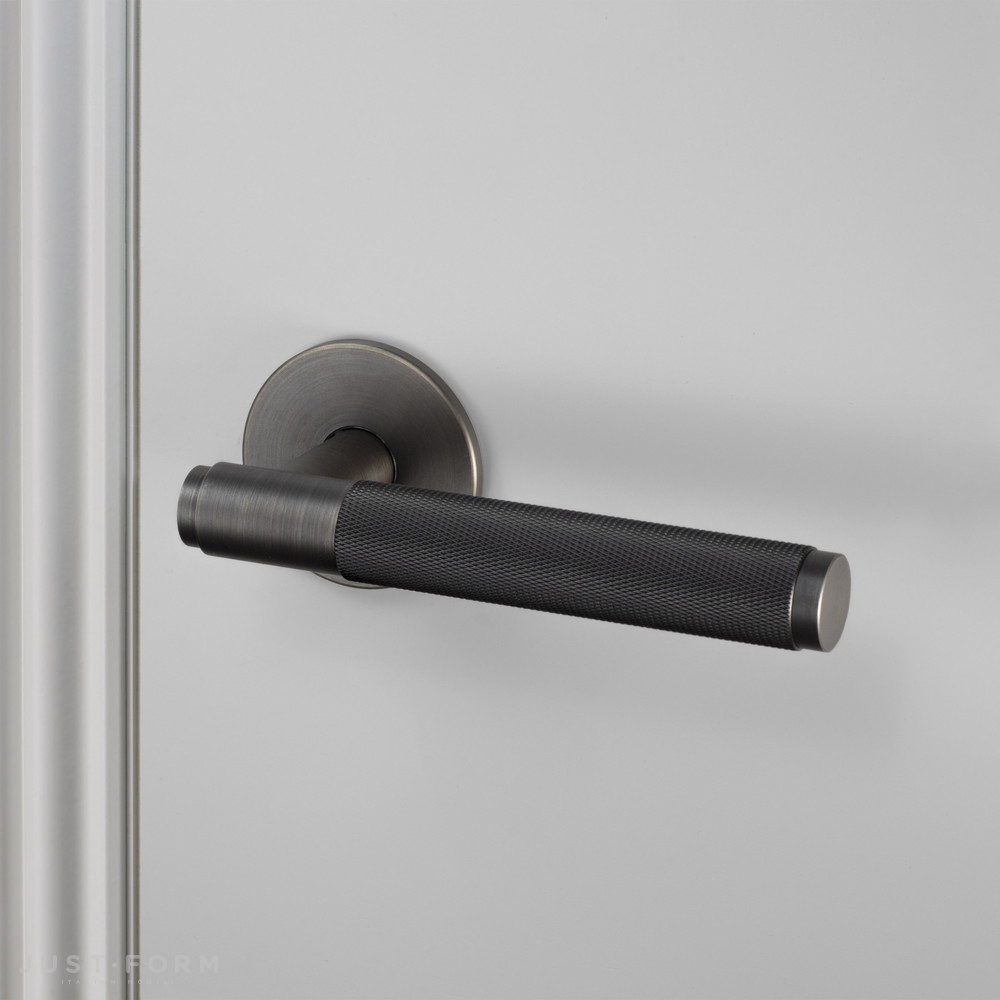 Нажимная дверная ручка Door Handle / Cross / Smoked Bronze фабрика Buster + Punch фотография № 4