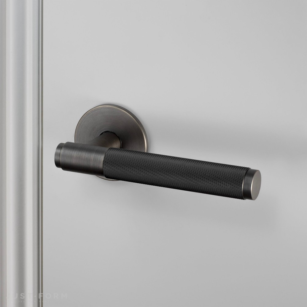 Фиксированная дверная ручка Fixed Door Handle / Single-Sided / Cross / Smoked Bronze фабрика Buster + Punch фотография № 3
