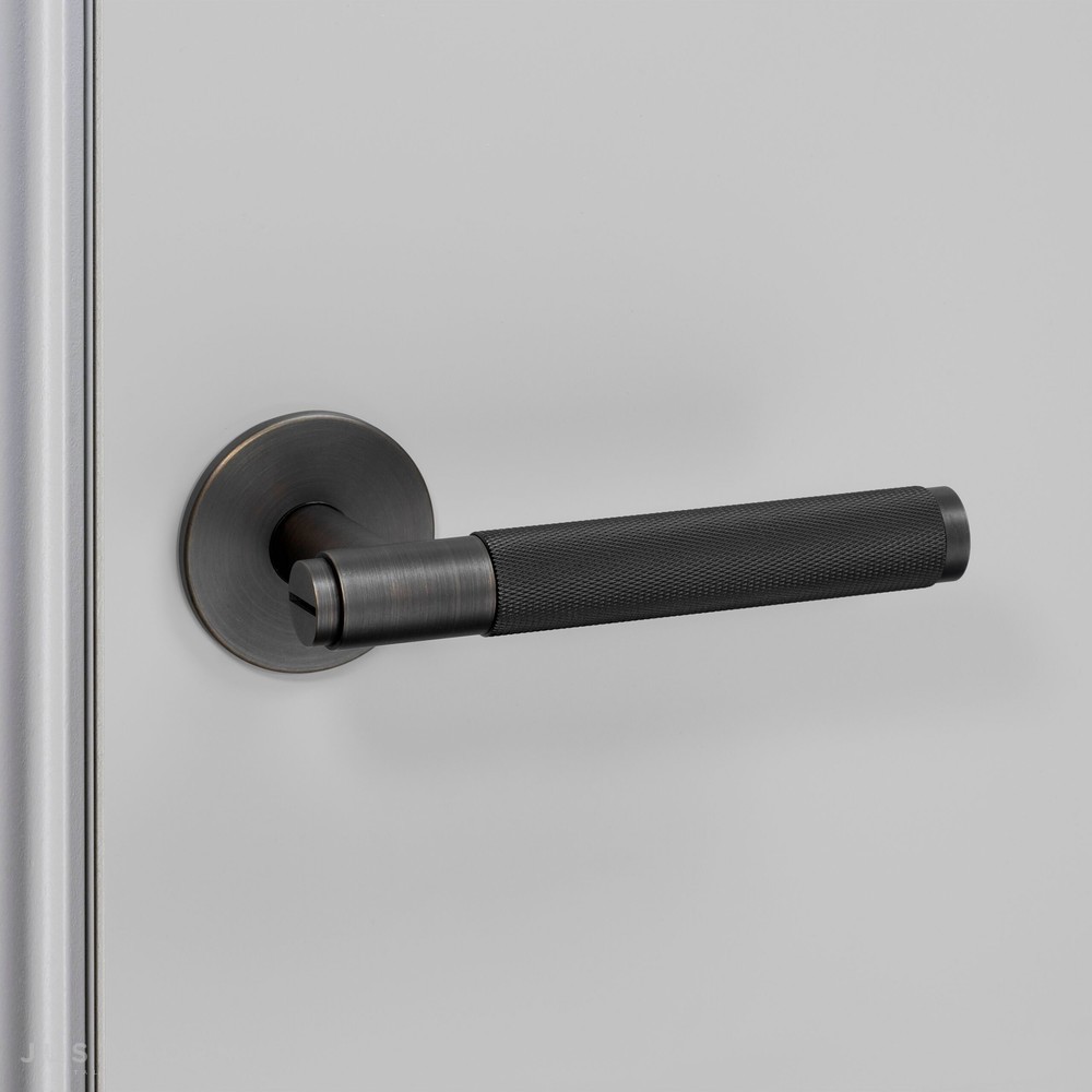 Фиксированная дверная ручка Fixed Door Handle / Single-Sided / Cross / Smoked Bronze фабрика Buster + Punch фотография № 1