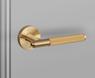 Нажимная дверная ручка Door Handle / Linear / Brass