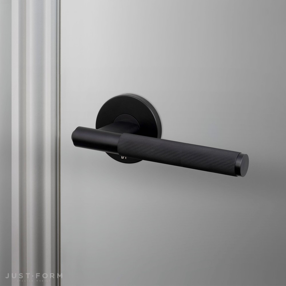 Нажимная дверная ручка Door Handle / Linear / Welders Black фабрика Buster + Punch фотография № 3