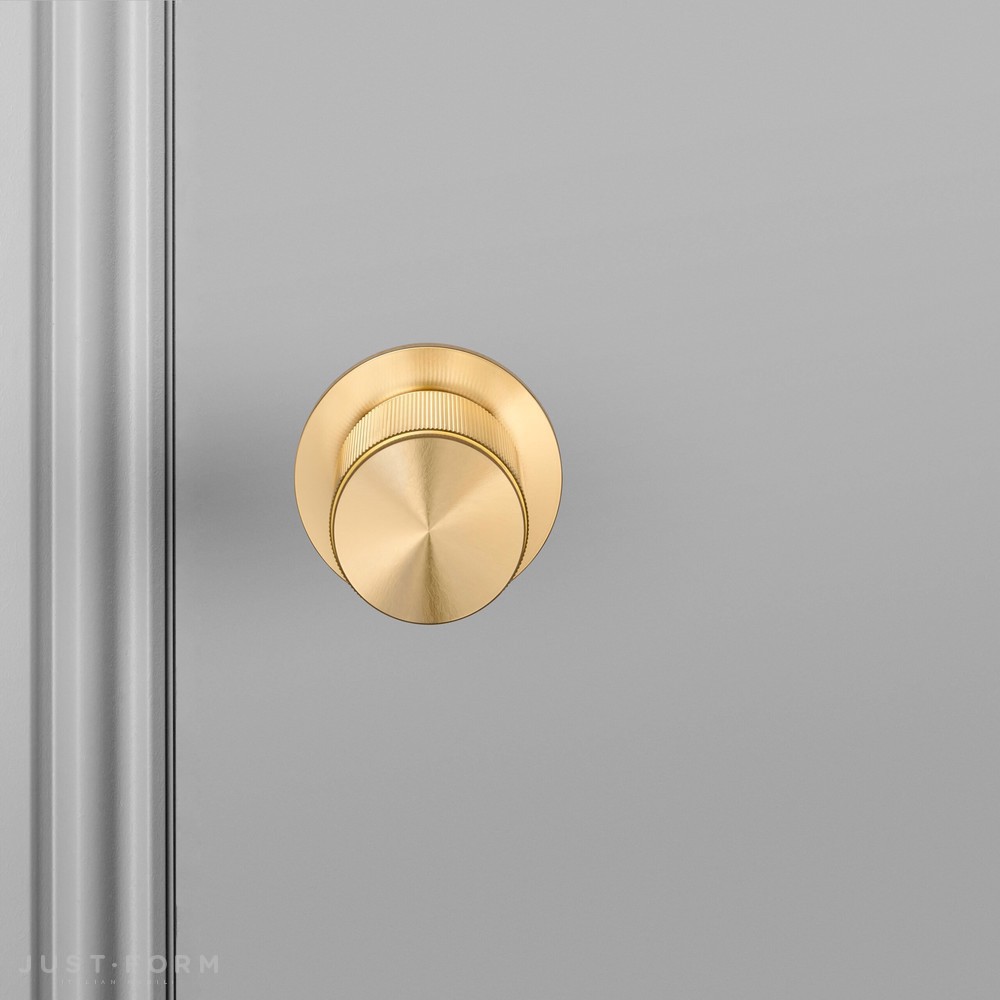 Двойная фиксированная дверная ручка Fixed Door Knob / Double-Sided / Linear / Brass фабрика Buster + Punch фотография № 5