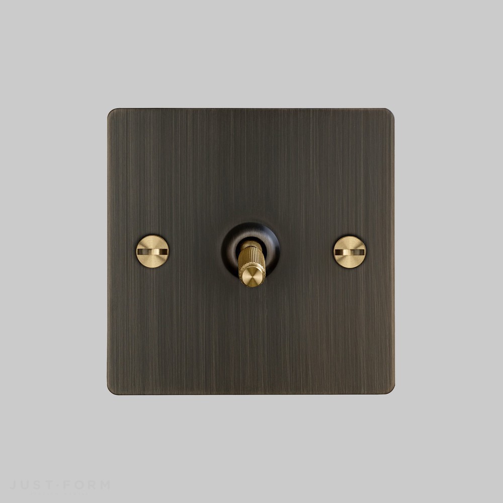 Перекрестный переключатель 1G Intermediate Toggle Switch / Smoked Bronze / Brass фабрика Buster + Punch фотография № 2