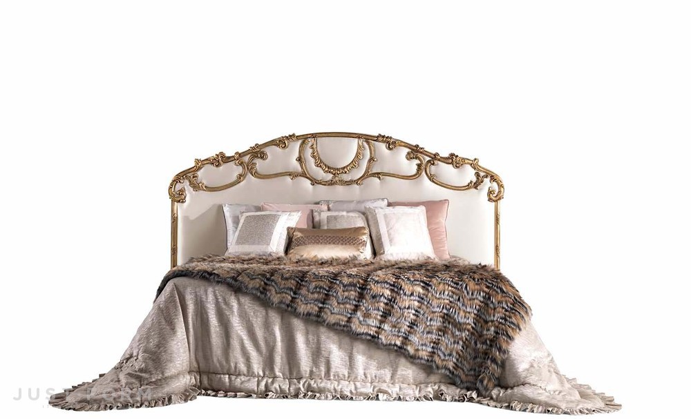 Кровать с литым мягким изголовьем Madeleine фабрика Jumbo Collection фотография № 1