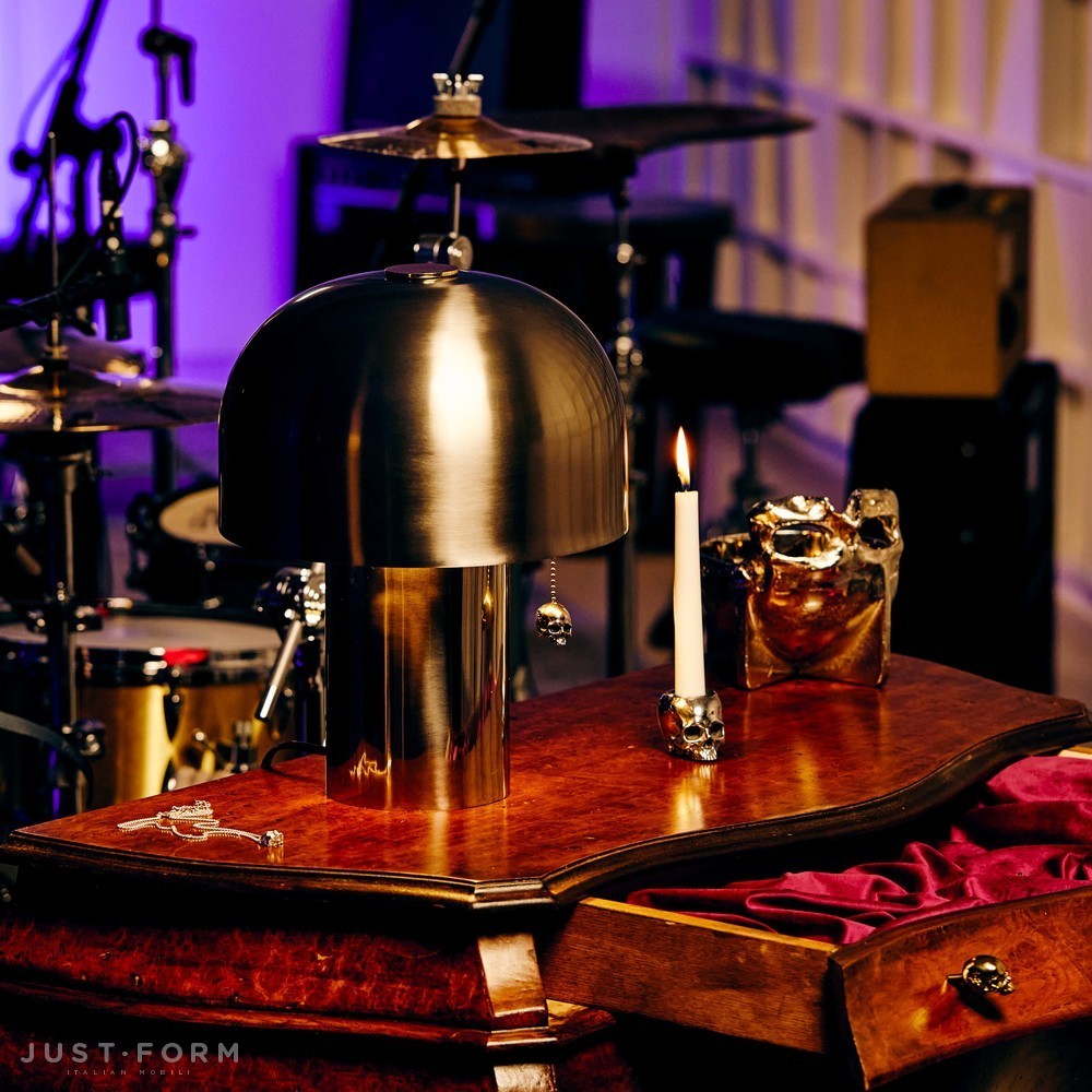 Настольная лампа Skull Table Light / Travis Barker / Brass фабрика Buster + Punch фотография № 8