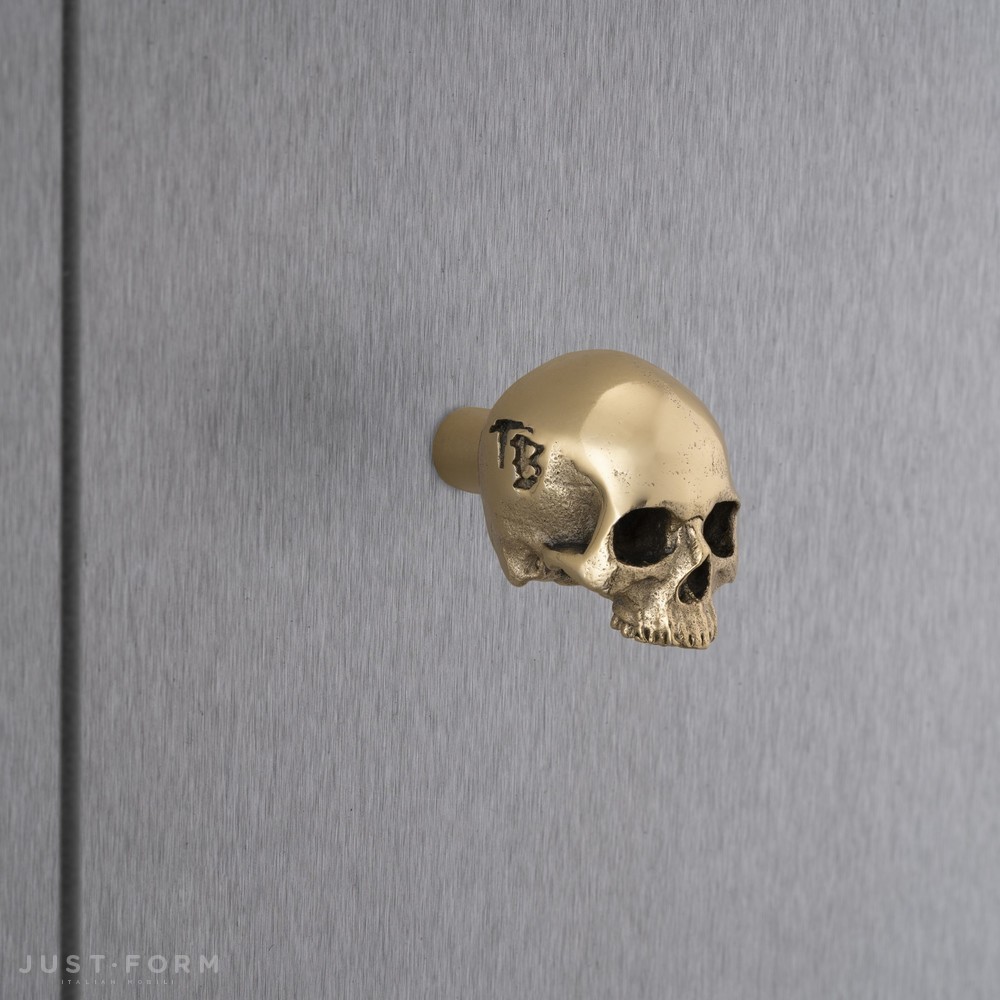 Ручка для мебели Skull Furniture Knob / Travis Barker / Brass фабрика Buster + Punch фотография № 2