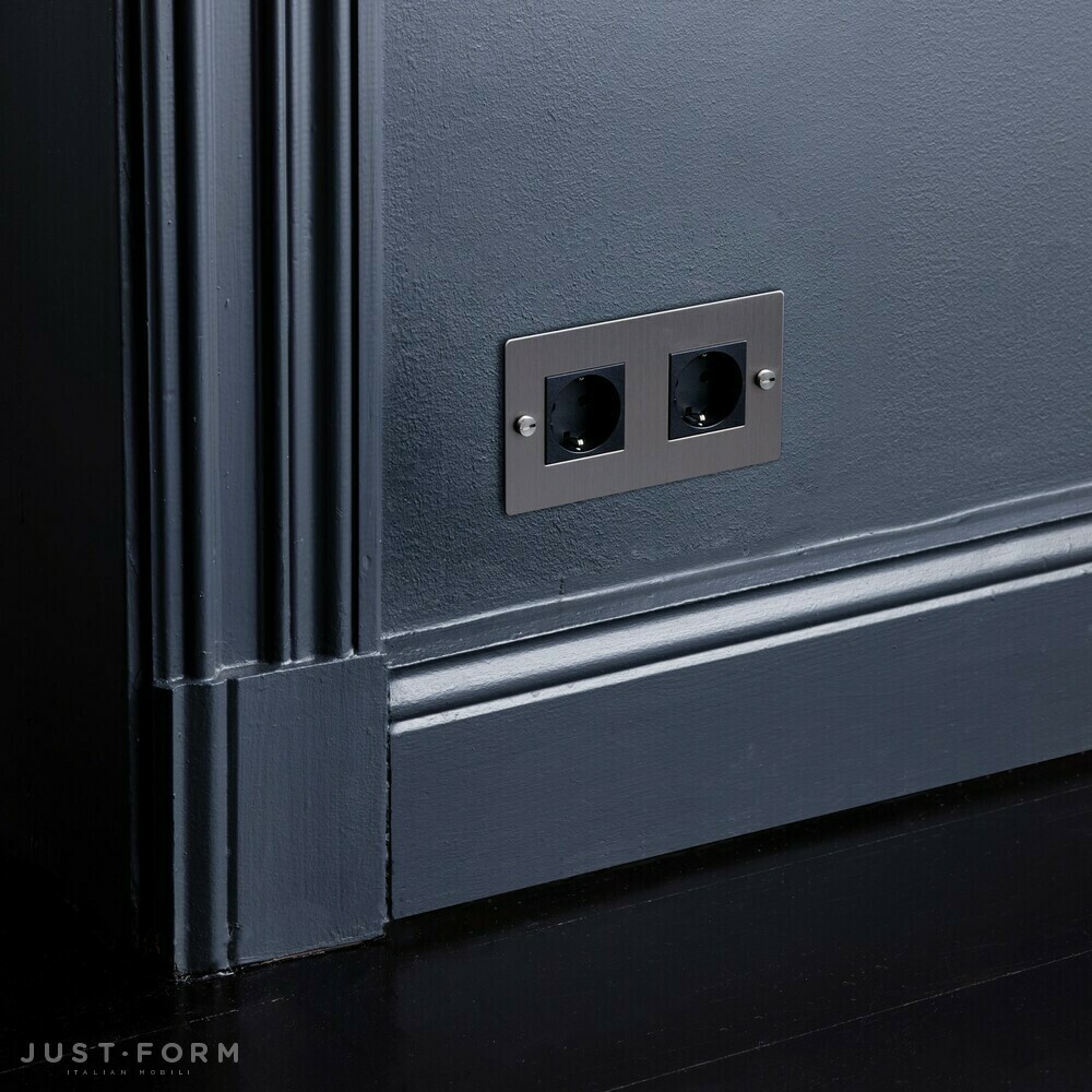 ​Двойная розетка 2G Socket / Steel фабрика Buster + Punch фотография № 3