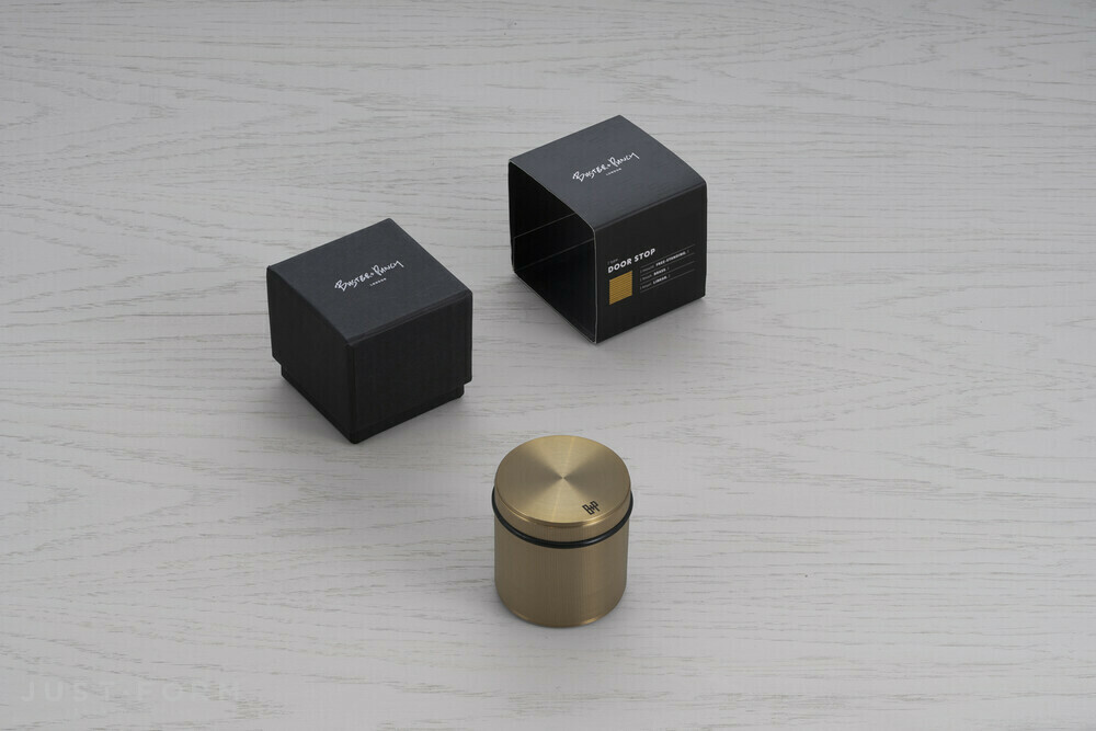 Дверной стоппер Door Stop / Freestanding / Aged Brass фабрика Buster + Punch фотография № 7