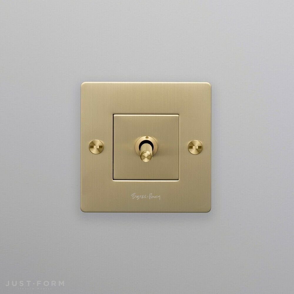 Однотумблерный выключатель 1G Toggle Switch / Brass фабрика Buster + Punch фотография № 2