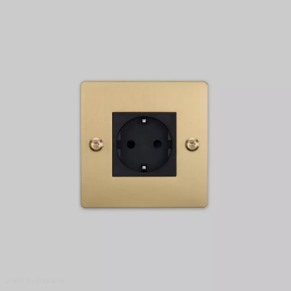 Одинарная розетка 1G Socket / Schuko Type F / Linear / Brass фабрика Buster + Punch фотография № 4