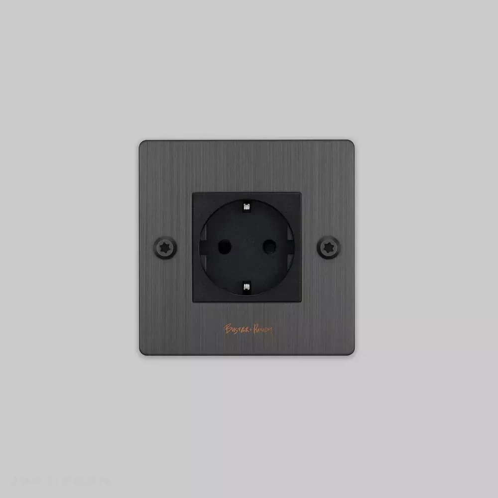 ​Одинарная розетка 1G Socket / Schuko Type F / Linear / Smoked Bronze фабрика Buster + Punch фотография № 2