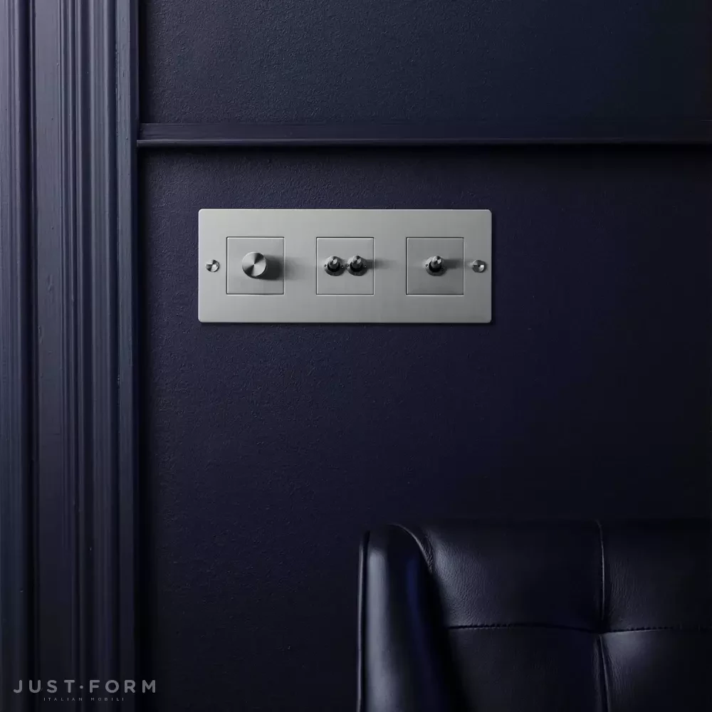Одинарный диммер 1G Dimmer / 250W LED / Cross / Steel  фабрика Buster + Punch фотография № 5